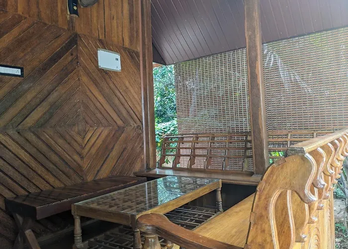 K V Wooden Homestay